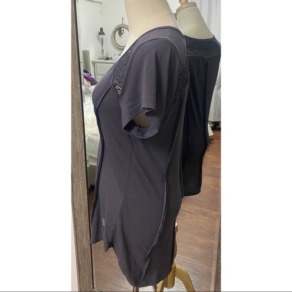 Marika | Lace Ruffle Detail Short Sleeve Activewear Tee Purple Gray Heather - Picture 2 of 14